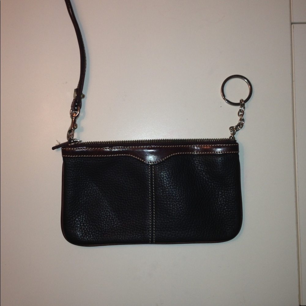 Wristlet (Dooney & Bourke). Black and brown.